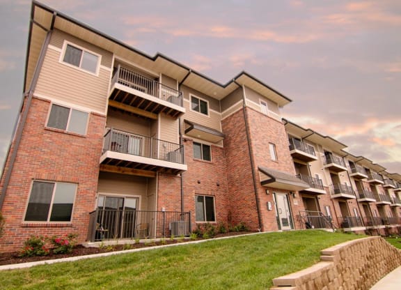 Flats-style apartment building at North Pointe Villas luxury apartments in north Lincoln 68521