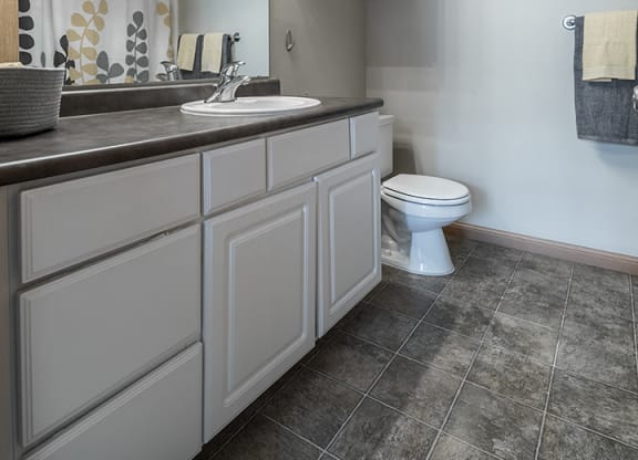 Bright and spacious bathroom at Stone Creek Villas Apartments in Omaha Nebraska