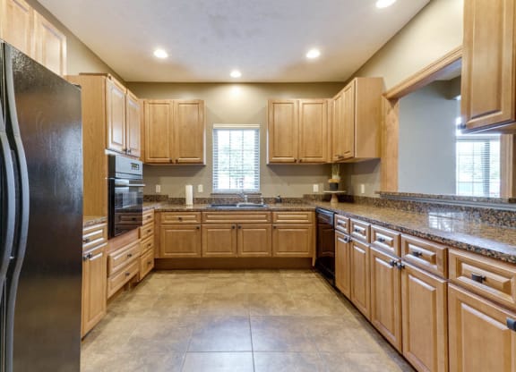 Clubhouse kitchen for resident use at Stone Creek Villas townhomes in west Omaha NE 68116
