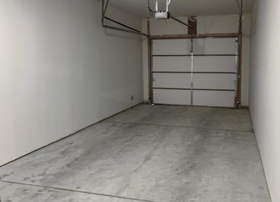 detached garages available at the flats at shadow creek
