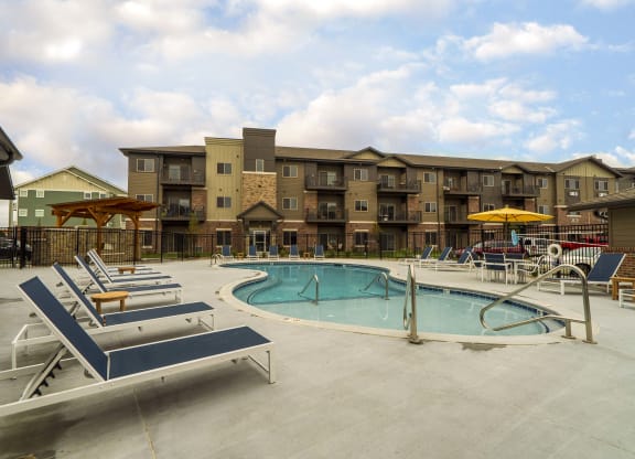 Luxury pool and hot tub view of WH Flats new luxury apartments in south Lincoln NE 68516