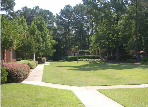 Three Oaks Apartments