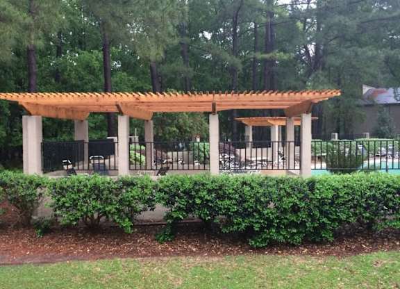 Three Oaks Apartments