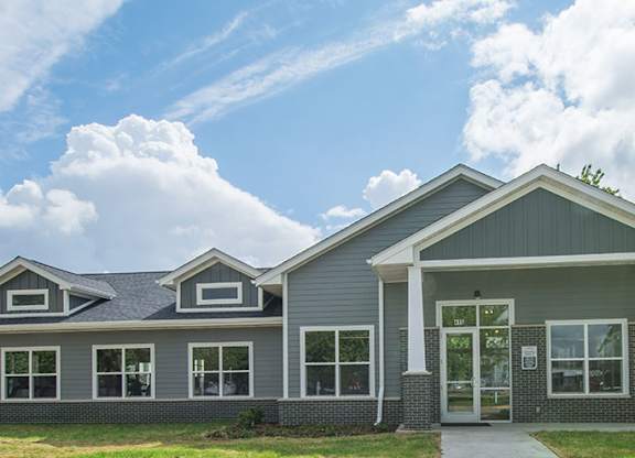 Ashbrooke Apartments Leasing Office Exterior