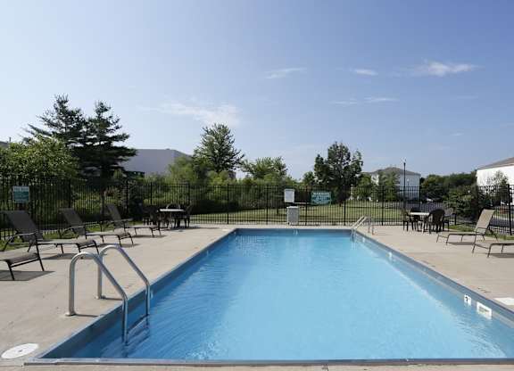 Bayberry Village Sparkling Pool