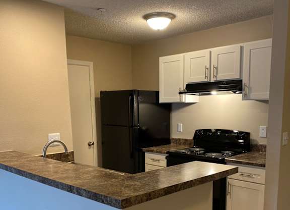 BayOak Apartments Kitchen - Upgrade