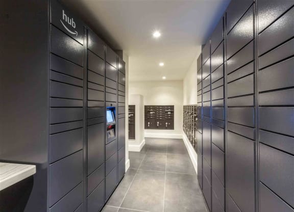 Package Locker at Circa Central Avenue, Arizona