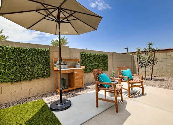 Private Personal Backyard Patio at Pillar Lago