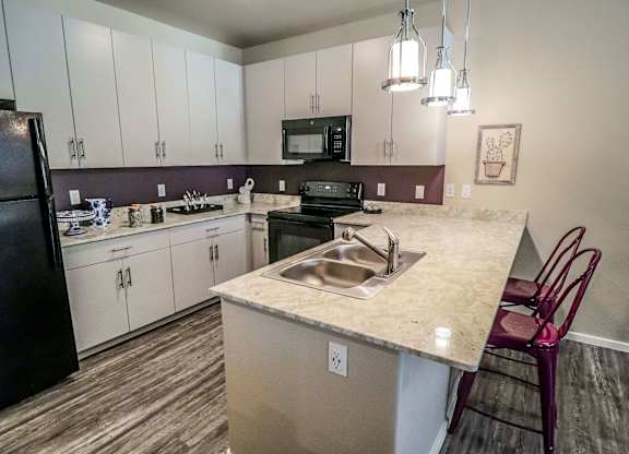 Kitchen, Refrigerator, Stove, Dishwasher, Sink