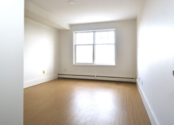 155 Stoneybrook Court bedroom