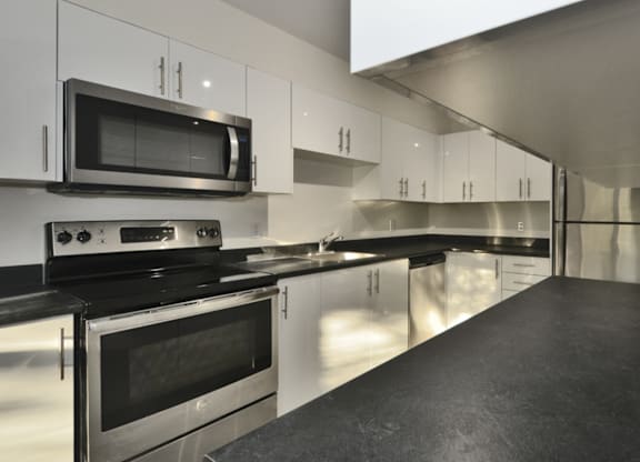 159 Radcliffe Drive kitchen