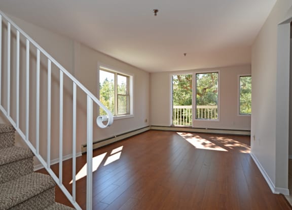 159 Radcliffe Drive living space