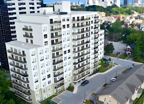 180 Mil exterior