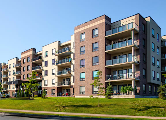 300 Innovation Drive Exterior