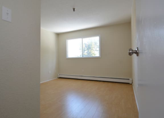 67 and 141 Harlington Bedroom