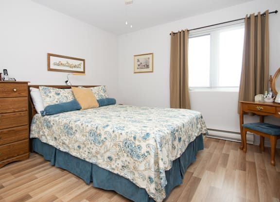 Buckingham Place Bedroom
