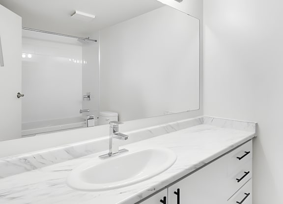 Heritage Place bathroom