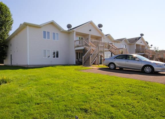 Pheasant Hill Apartments Exterior