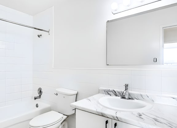 Ridgeway and Somerset bathroom