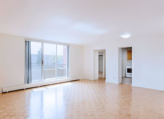 Ridgeway and Somerset living space