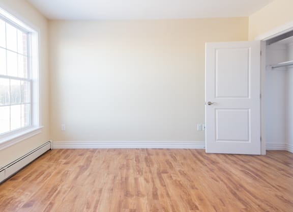 The Willow Bedroom 2