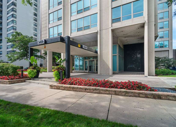 3450 N. Lake Shore Drive entrance Lakeview East