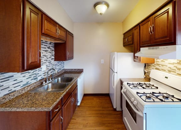 Sharondale Woods Reno kitchen at Sharondale Woods Apartments, Cincinnati, OH, 45241