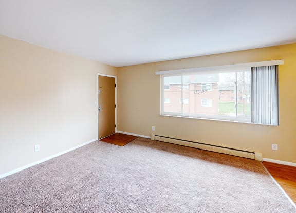 Master bedroom at Sharondale Woods Apartments, Cincinnati, OH