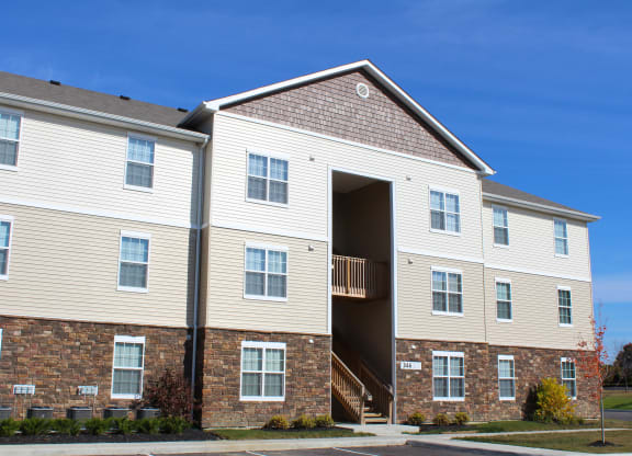 Exterior view at Residences at Northgate Crossing, Columbus, 43235