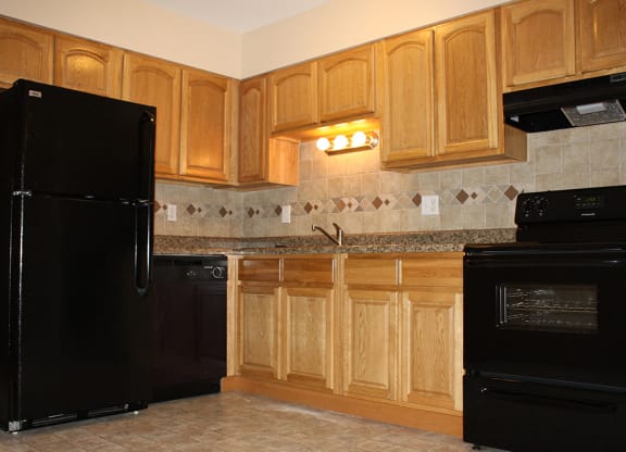 Crown Ridge Kitchen area at Crown Ridge Apartments, Ohio, 45005