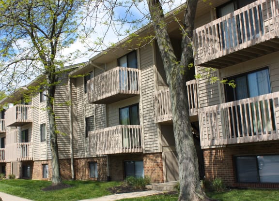 Exterior View at Forest Creek Apartments, Middletown, 45044