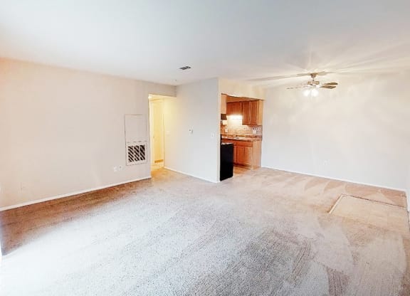4 room at Crown Ridge Apartments, Franklin, 45005