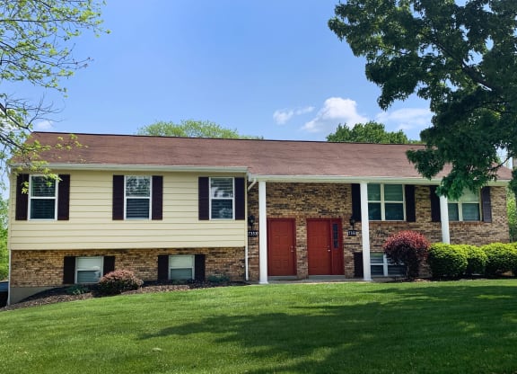 Exterior at The Villas at Kingswood, West Chester, 45069