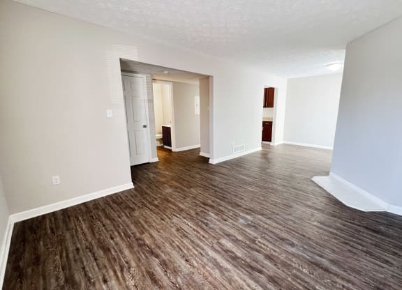 Wooden flooring at 450 on Keeneland Apartments, Richmond, 40475