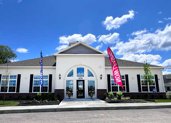 Exquisite Exterior at Hebron Station Apartments, Hebron, KY, 41048