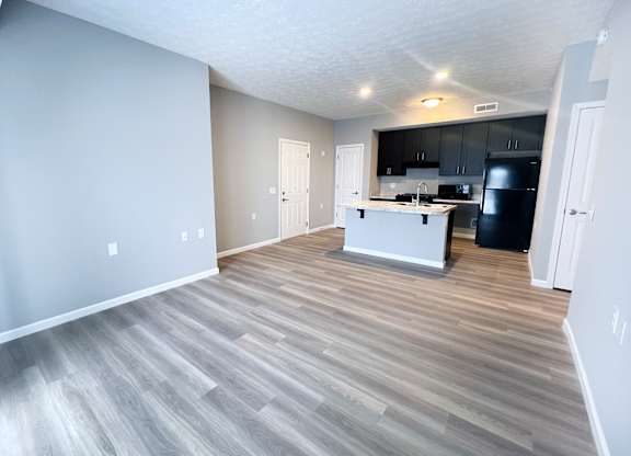 Spacious Room at Hebron Station Apartments, Hebron, Kentucky