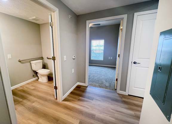 Empty Bathroom at Hebron Station Apartments, Hebron, 41048