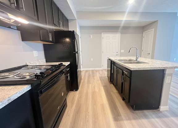 Home Kitchen at Hebron Station Apartments, Kentucky