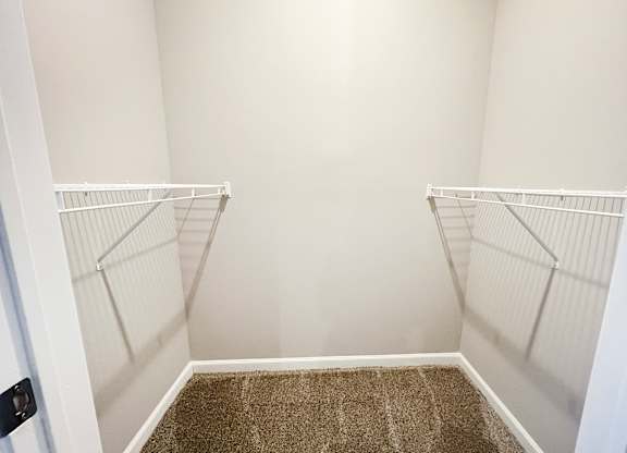 Small Closet at Hebron Station Apartments, Kentucky