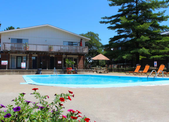 Crown Ridge Pool at Crown Ridge Apartments, Ohio, 45005