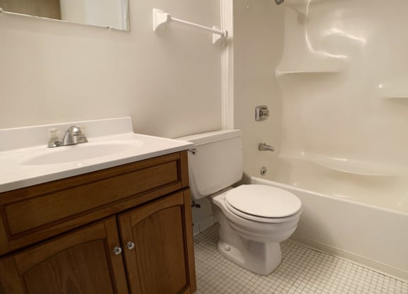 Indian Lookout Bathroom with vanity at Indian Lookout Apartments, Cincinnati, OH