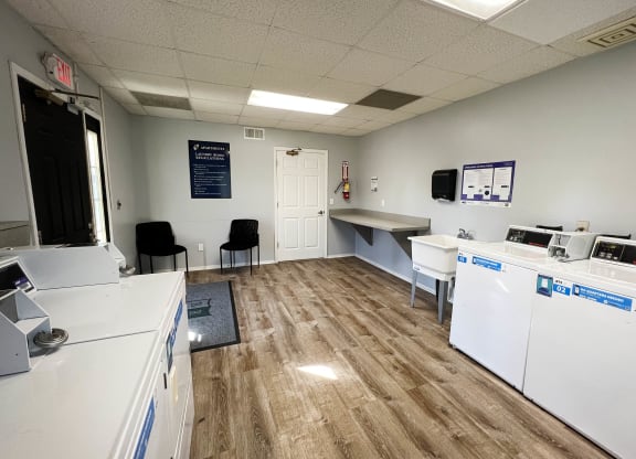 Laundry Room at Eagle Crest Apartments, Galloway, OH, 43119
