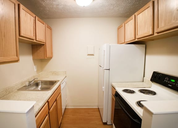 Fully Equipped Kitchen at Summit East - A Senior Community, Cincinnati, OH, 45237