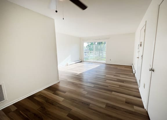Unfurnished Living Area at Forest Park Apartments, Forest Park, OH, 45240