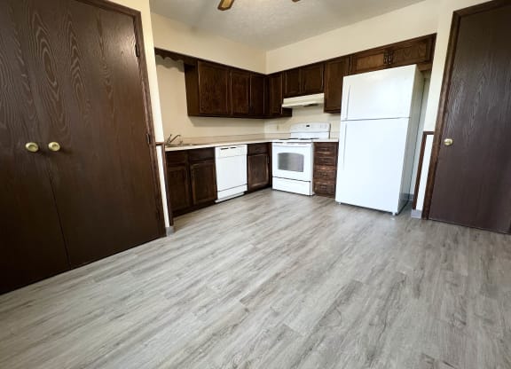 Open Concept Kitchen  at Crestbrook Apartments & Townhomes, Kentucky