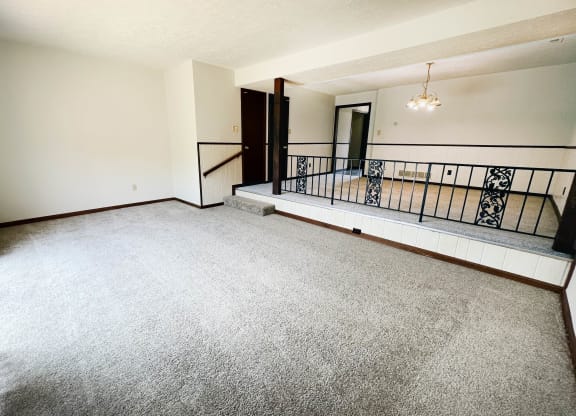 Master Carpeting  at Crestbrook Apartments & Townhomes, Crescent Spring, KY, 41017
