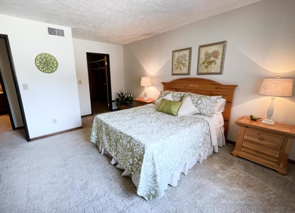 Bedroom With Closet  at Colonial Village, Kentucky, 41017