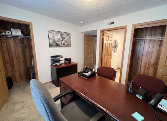 Conference Area at Walton Ridge Apartments, Walton