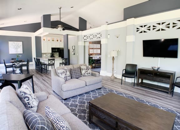 Community Clubhouse at The Vinings Apartments, Cincinnati