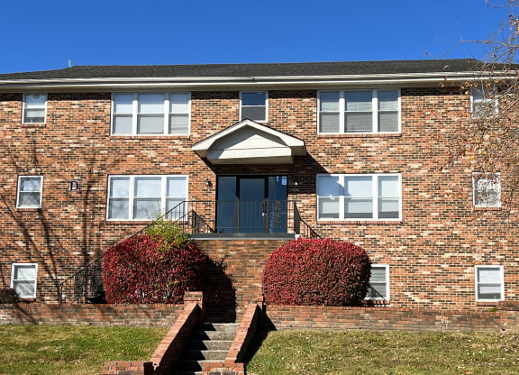 Building entry at Park Place, Richmond, KY
